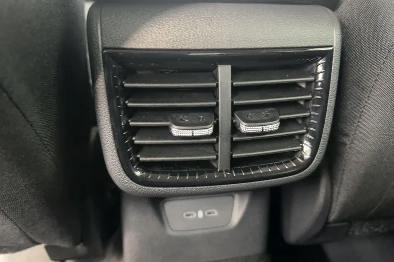 Skoda Fabia din 2026 cu 9.990 km - oferta SKO186618 - foto 12