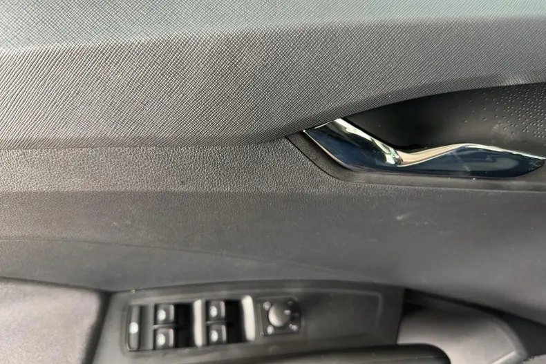 Skoda Fabia din 2026 cu 9.990 km - oferta SKO186618 - foto 13