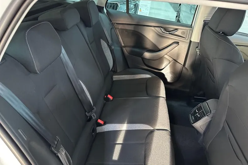 Skoda Scala din 2026 cu 1.720 km - oferta SKO186619 - foto 18