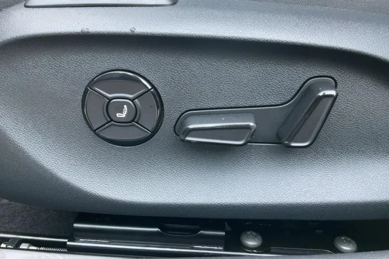 Skoda Superb din 2026 cu 5.000 km - oferta SKO186620 - foto 18