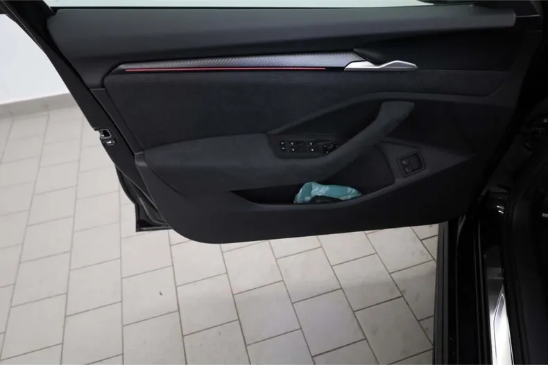 Skoda Superb din 2026 cu 15 km - oferta SKO186621 - foto 13