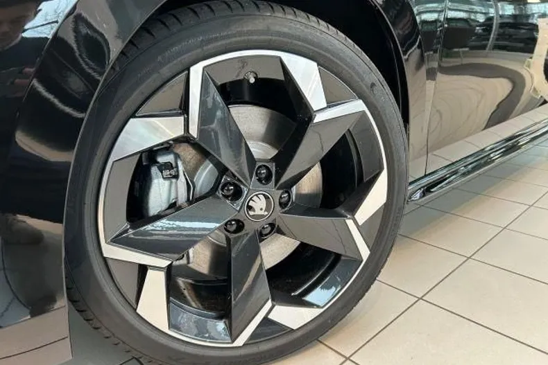 Skoda Superb din 2026 cu 0 km - oferta SKO186622 - foto 7