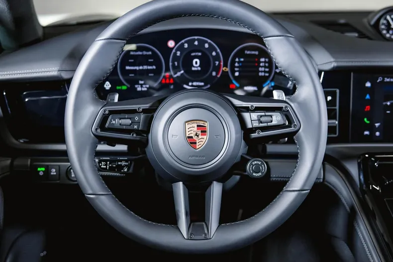 Porsche Panamera din 2026 cu 10 km - oferta POR186623 - foto 18