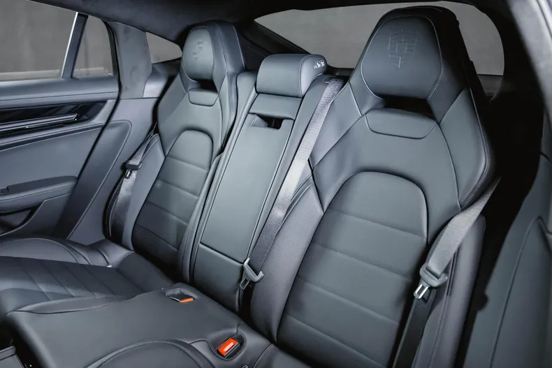 Porsche Panamera din 2026 cu 10 km - oferta POR186623 - foto 22