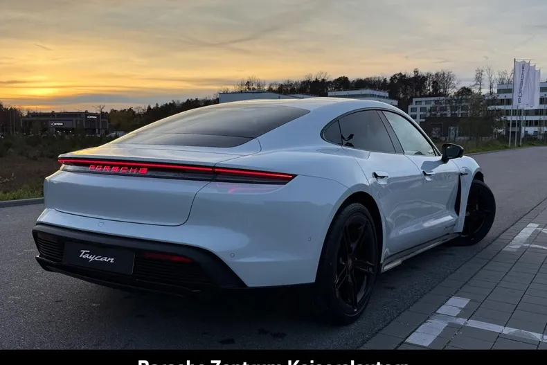 Porsche Taycan din 2026 cu 9.900 km - oferta POR186624 - foto 8