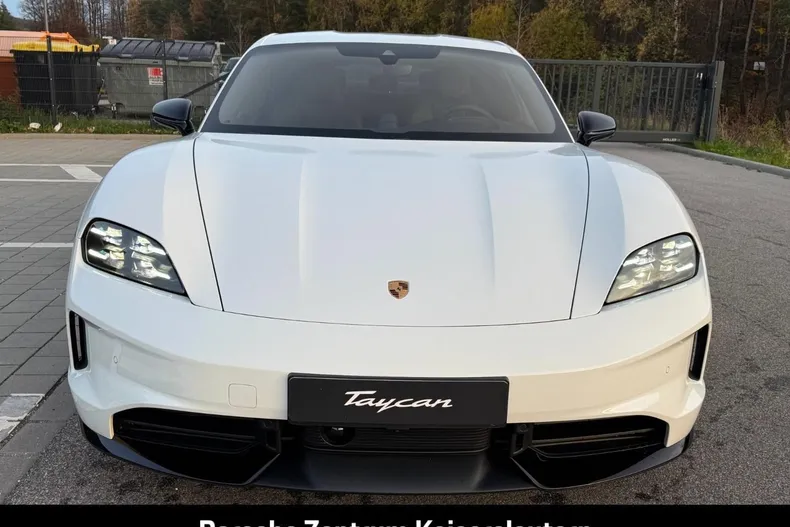 Porsche Taycan din 2026 cu 9.900 km - oferta POR186624 - foto 9