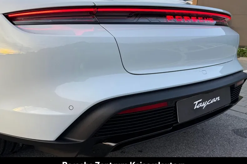 Porsche Taycan din 2026 cu 9.900 km - oferta POR186624 - foto 14