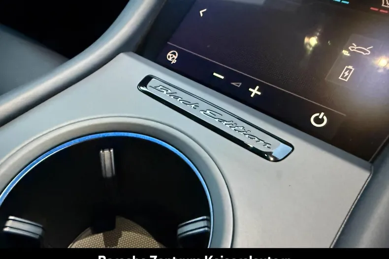 Porsche Taycan din 2026 cu 9.900 km - oferta POR186624 - foto 33