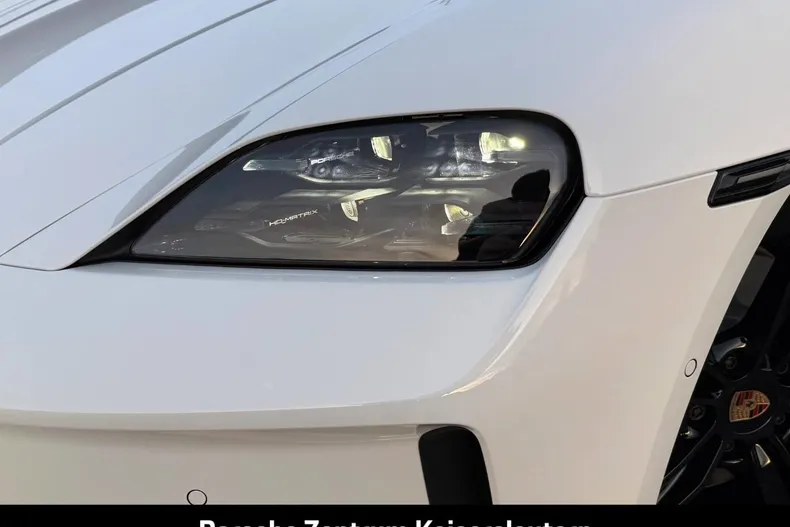 Porsche Taycan din 2026 cu 9.900 km - oferta POR186624 - foto 35