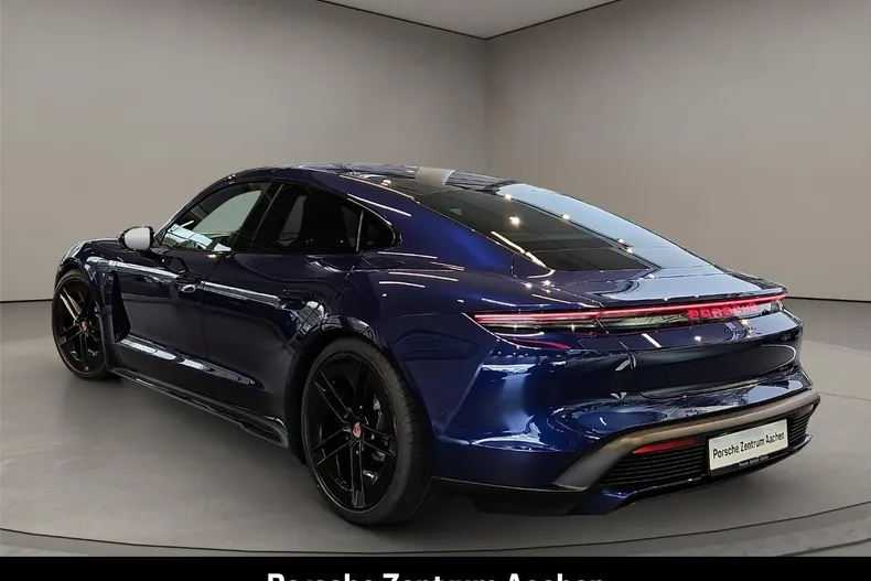 Porsche Taycan din 2026 cu 8.000 km - oferta POR186625 - foto 3