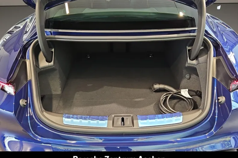 Porsche Taycan din 2026 cu 8.000 km - oferta POR186625 - foto 12