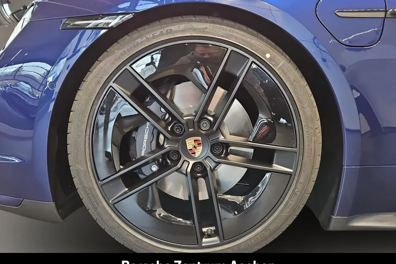 Porsche Taycan din 2026 cu 8.000 km - oferta POR186625 - foto 13