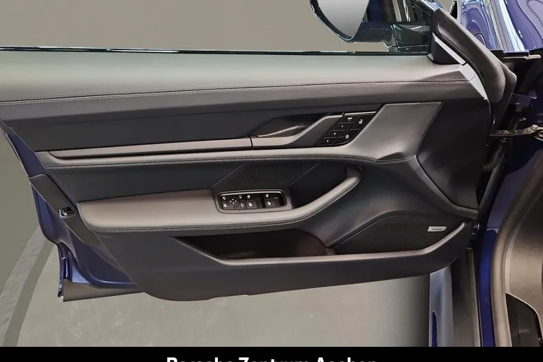 Porsche Taycan din 2026 cu 8.000 km - oferta POR186625 - foto 19