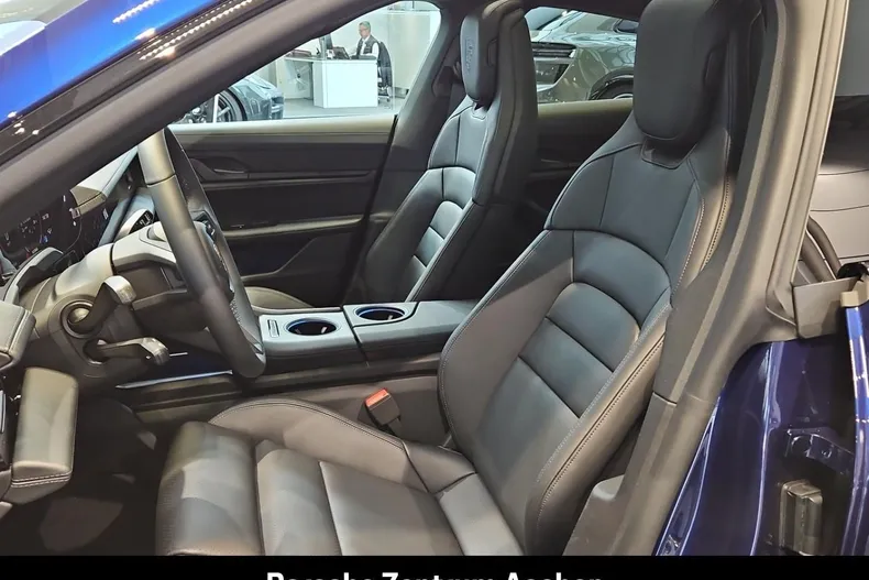 Porsche Taycan din 2026 cu 8.000 km - oferta POR186625 - foto 21