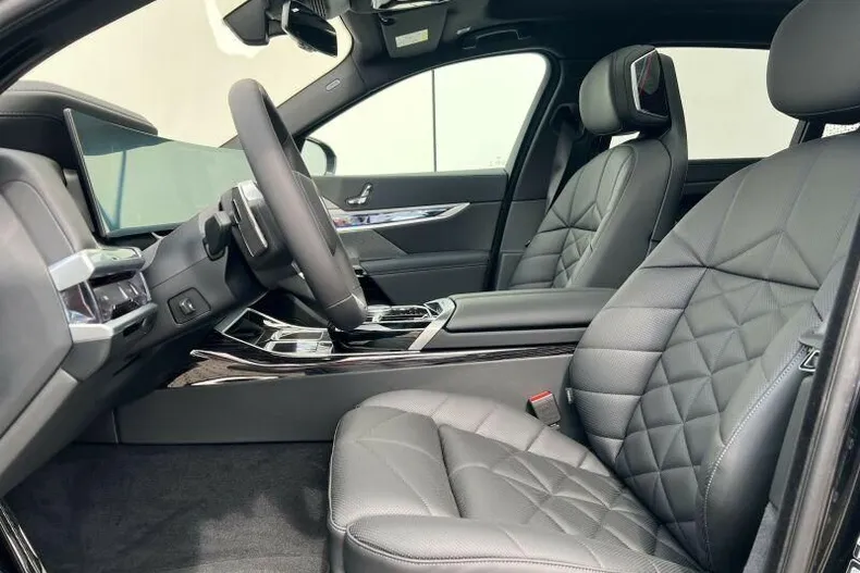 BMW 740 (Seria 7) din 2026 cu 0 km - oferta BMW186630 - foto 9