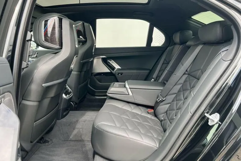 BMW 740 (Seria 7) din 2026 cu 0 km - oferta BMW186630 - foto 10