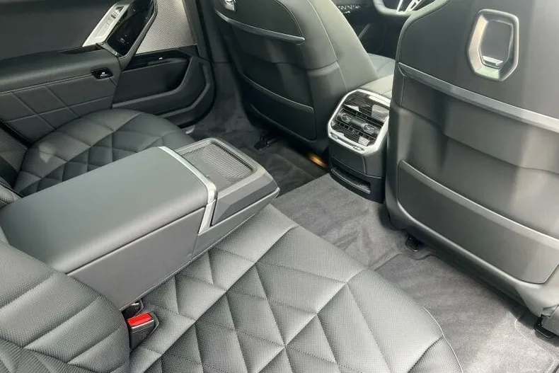 BMW 740 (Seria 7) din 2026 cu 0 km - oferta BMW186630 - foto 12