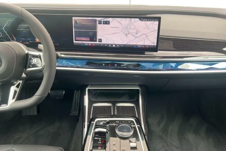 BMW 740 (Seria 7) din 2026 cu 0 km - oferta BMW186630 - foto 14