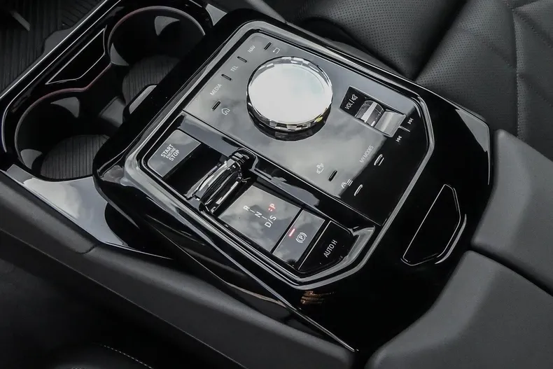 BMW 520 (Seria 5) din 2026 cu 1.001 km - oferta BMW186631 - foto 9