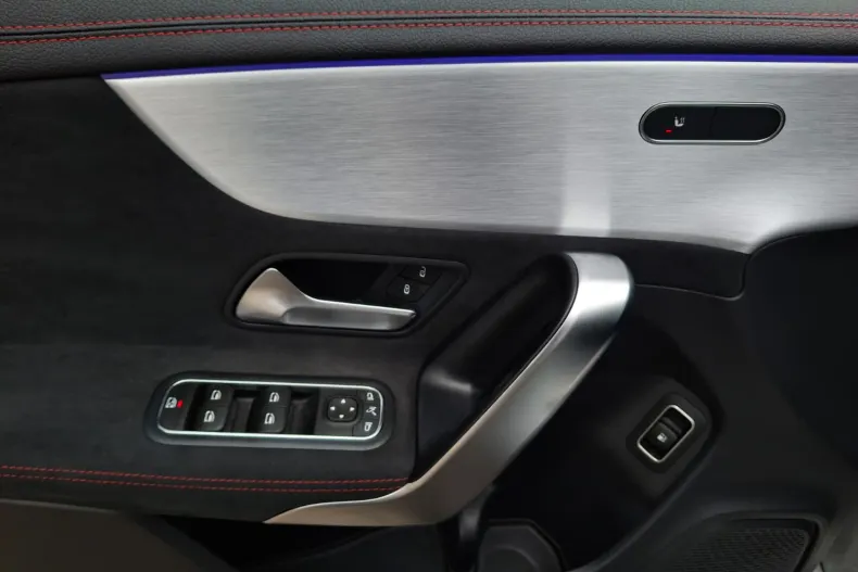 Mercedes-Benz CLA (Clasa CLA) din 2021 cu 75.118 km - oferta MER186633 - foto 26