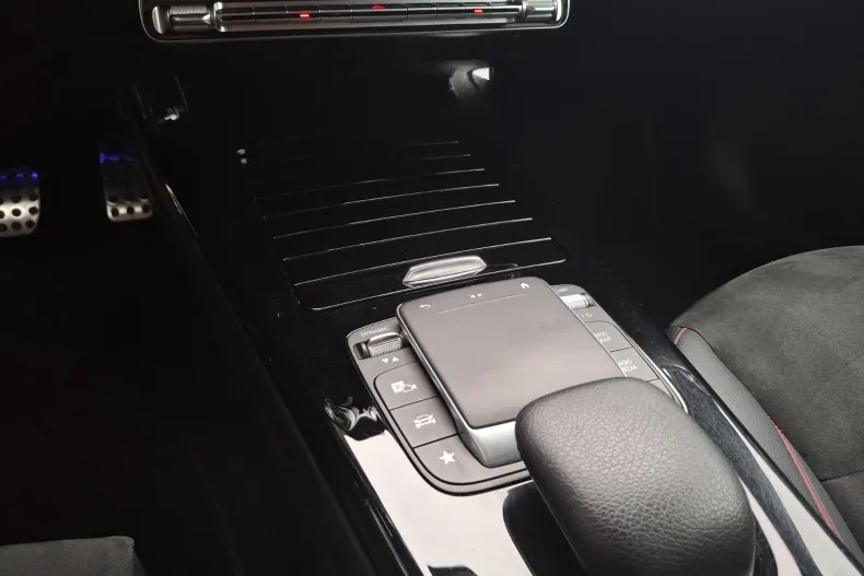 Mercedes-Benz CLA (Clasa CLA) din 2021 cu 75.118 km - oferta MER186633 - foto 29