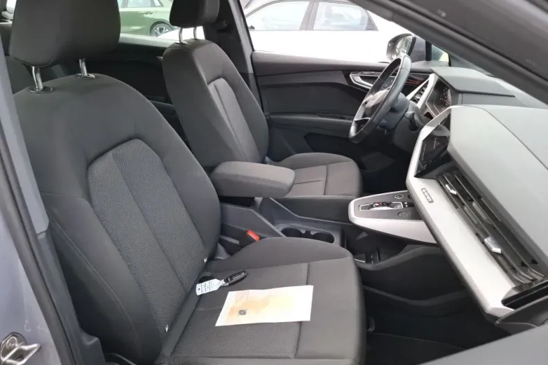 Audi Q4 din 2022 cu 62.468 km - oferta AUD186635 - foto 5