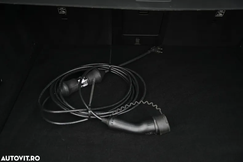 Volvo XC60 din 2021 cu 97.200 km - oferta VOL186647 - foto 31