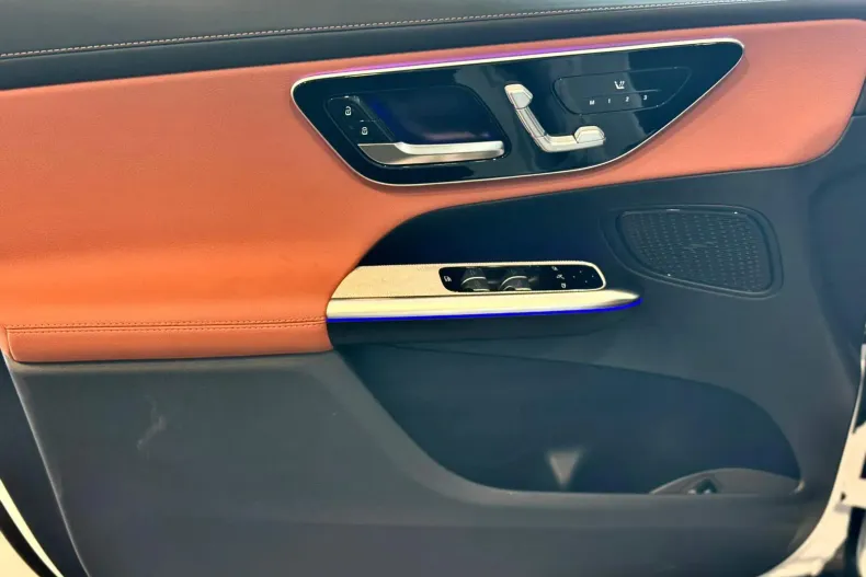 Mercedes-Benz GLC din 2024 cu 12.300 km - oferta MER186652 - foto 9