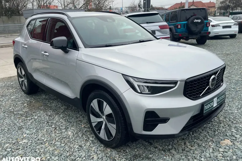 Volvo XC40 din 2022 cu 47.912 km - oferta VOL186655 - foto 2