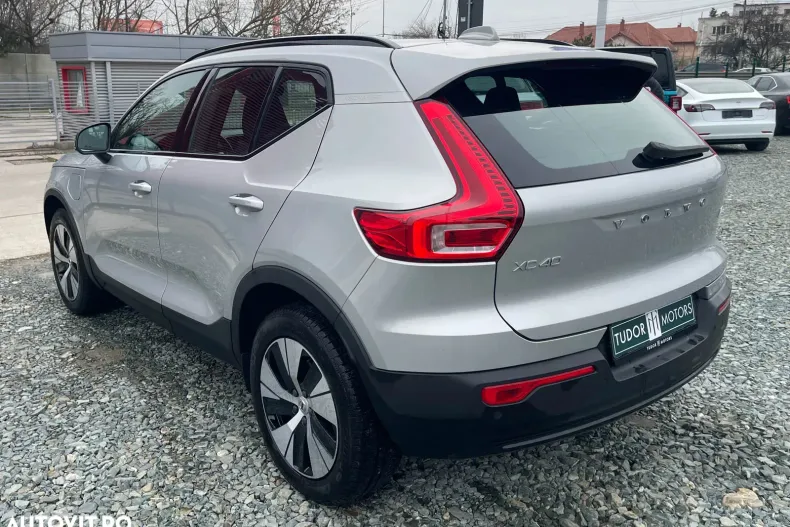 Volvo XC40 din 2022 cu 47.912 km - oferta VOL186655 - foto 3