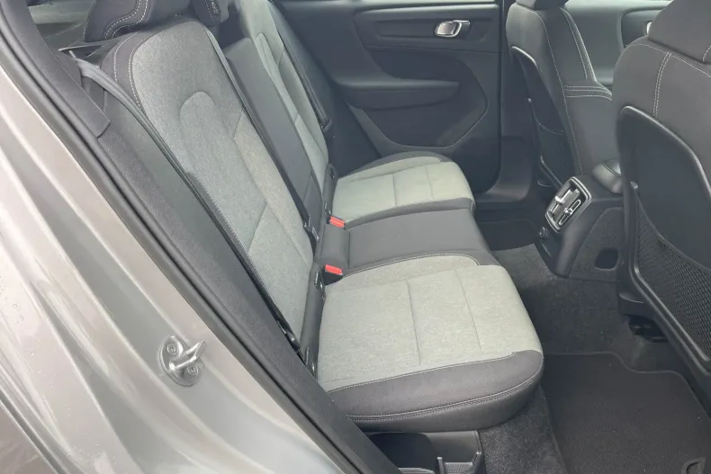 Volvo XC40 din 2022 cu 47.912 km - oferta VOL186655 - foto 7