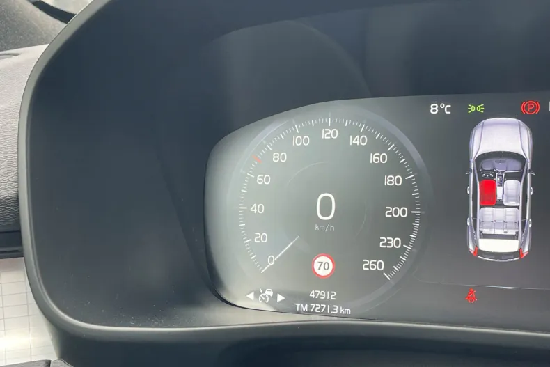 Volvo XC40 din 2022 cu 47.912 km - oferta VOL186655 - foto 12