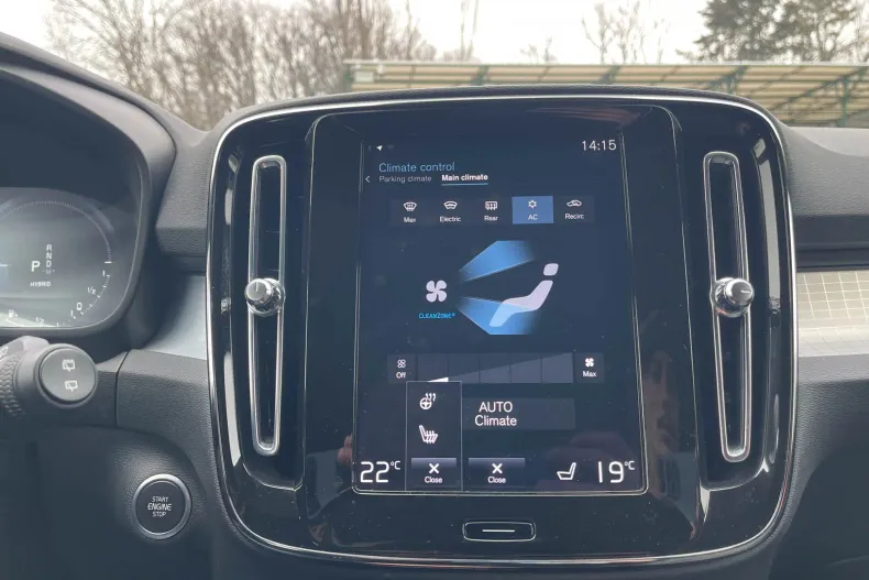 Volvo XC40 din 2022 cu 47.912 km - oferta VOL186655 - foto 17