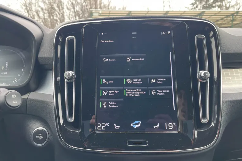 Volvo XC40 din 2022 cu 47.912 km - oferta VOL186655 - foto 22