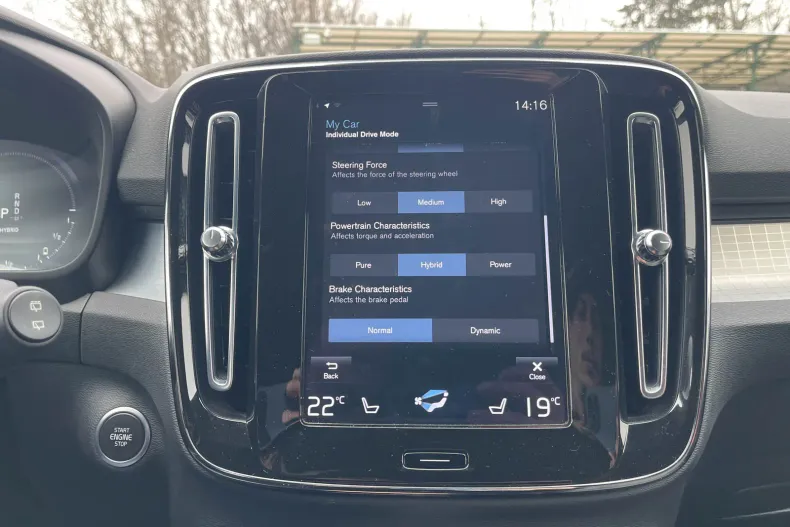 Volvo XC40 din 2022 cu 47.912 km - oferta VOL186655 - foto 26