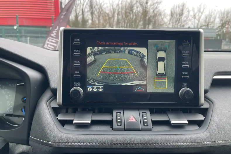 Toyota RAV4 din 2022 cu 65.463 km - oferta TOY186658 - foto 16