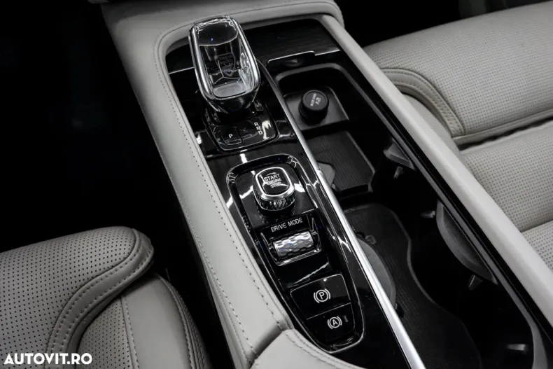 Volvo XC90 din 2020 cu 75.000 km - oferta VOL186661 - foto 35
