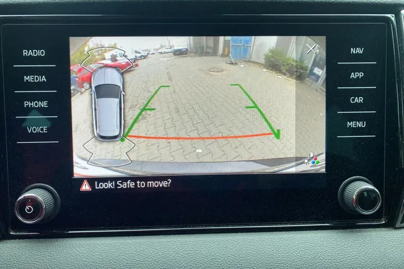 Skoda Karoq din 2023 cu 53.198 km - oferta SKO186668 - foto 11