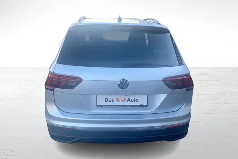 Volkswagen Tiguan din 2023 cu 48.220 km - oferta VOL186669 - foto 7