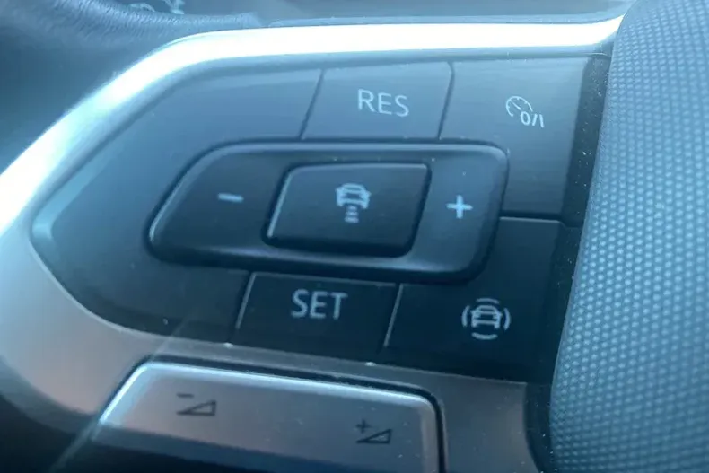 Volkswagen Tiguan din 2023 cu 48.220 km - oferta VOL186669 - foto 20