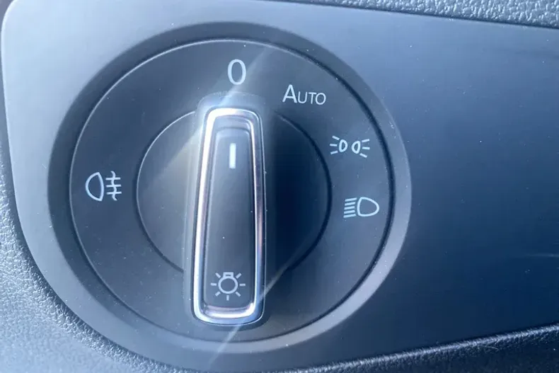 Volkswagen Tiguan din 2023 cu 48.220 km - oferta VOL186669 - foto 23