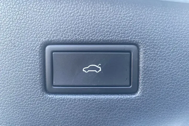 Volkswagen Tiguan din 2023 cu 48.220 km - oferta VOL186669 - foto 26