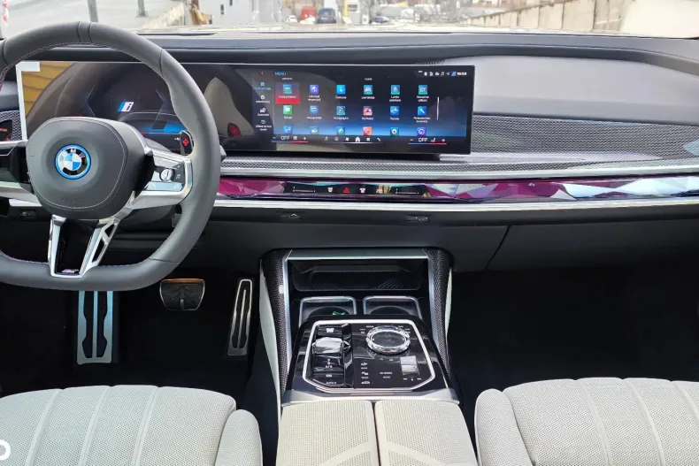 BMW M7 (Modele M) din 2025 cu 4.000 km - oferta BMW186678 - foto 11