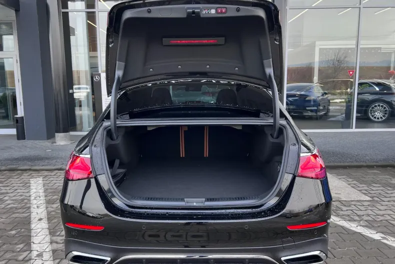 Mercedes-Benz E din 2024 cu 10 km - oferta MER186680 - foto 4