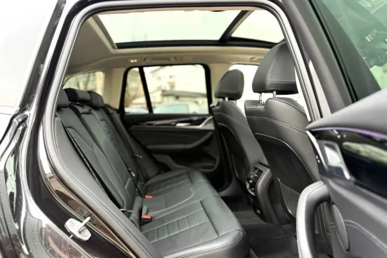 BMW X3 (Seria X) din 2021 cu 155.000 km - oferta BMW186682 - foto 19