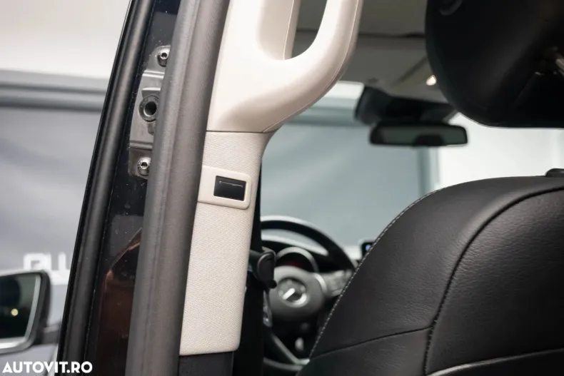 Mercedes-Benz V din 2020 cu 104.214 km - oferta MER186689 - foto 36