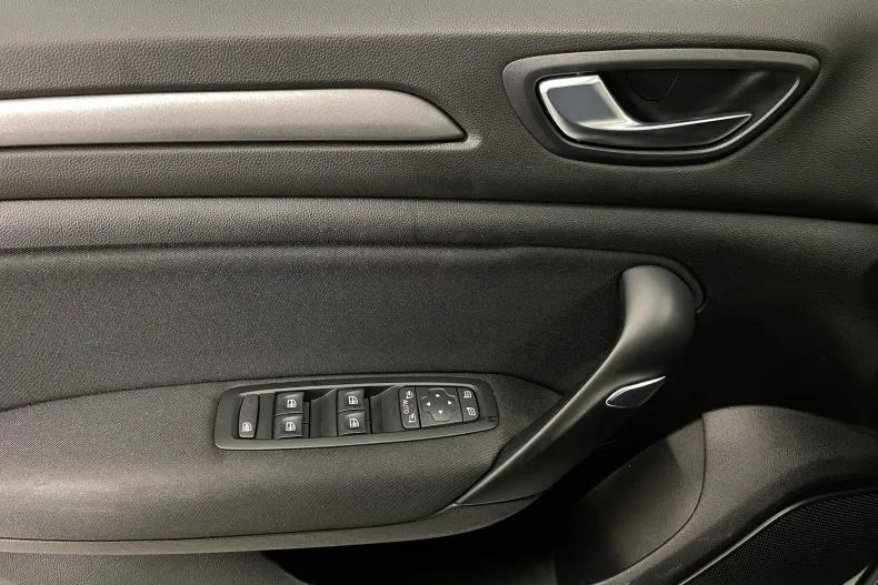 Renault Megane din 2021 cu 94.137 km - oferta REN186690 - foto 23