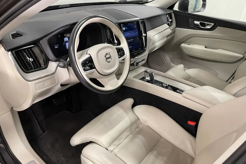 Volvo XC60 din 2022 cu 107.701 km - oferta VOL186694 - foto 5