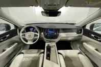 Volvo XC60 din 2022 cu 107.701 km - oferta VOL186694 - foto 7