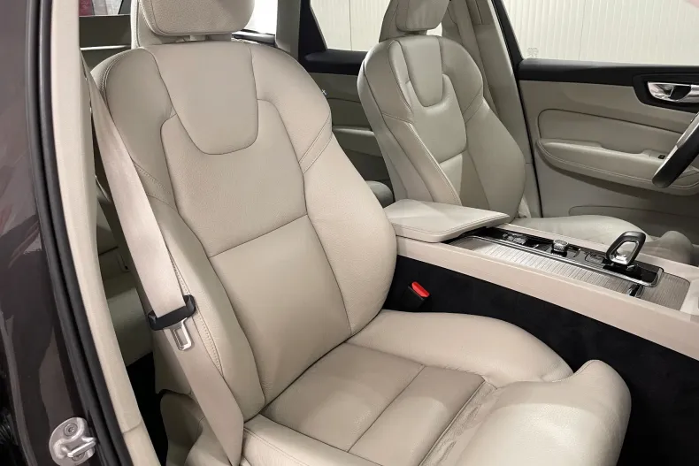 Volvo XC60 din 2022 cu 107.701 km - oferta VOL186694 - foto 9